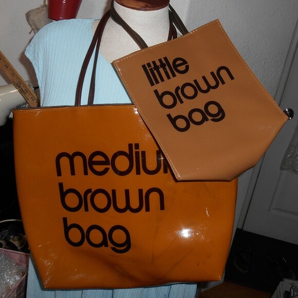 MEDIUM BROWN BAG AND LITTLE BROWN BAG SET BLOOMINGDALE'S TOTES COLLECTION - Picture 2 of 9